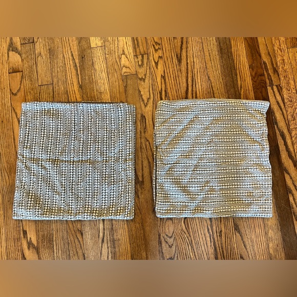 Pottery Barn Accents Set Of 2 Gray Pottery Barn Decorative Pillows